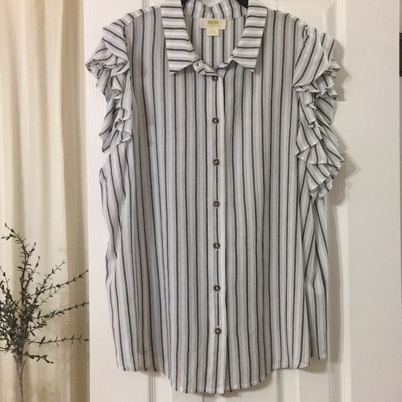 Anthropologie Tops - Anthropologie Maeve black/white stripe top Anthropologie Tops - Anthropologie Maeve black/white stripe top